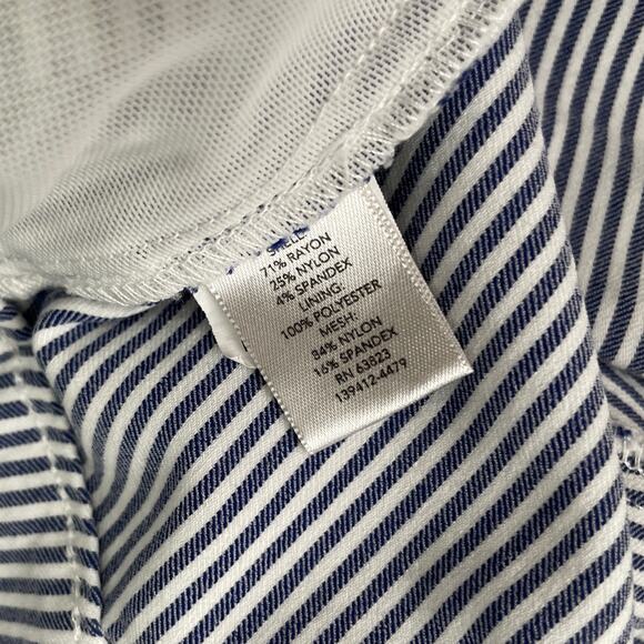 Coastal Capris Pants Signature Slimming Size 10 Petite Blue White Striped Preppy - Picture 7 of 13